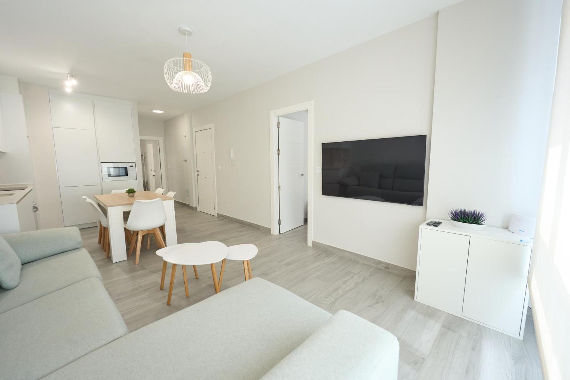 Paseo Maritimo - A Estrenar, A Pie De Playa, Con 2 Banos Apartment
