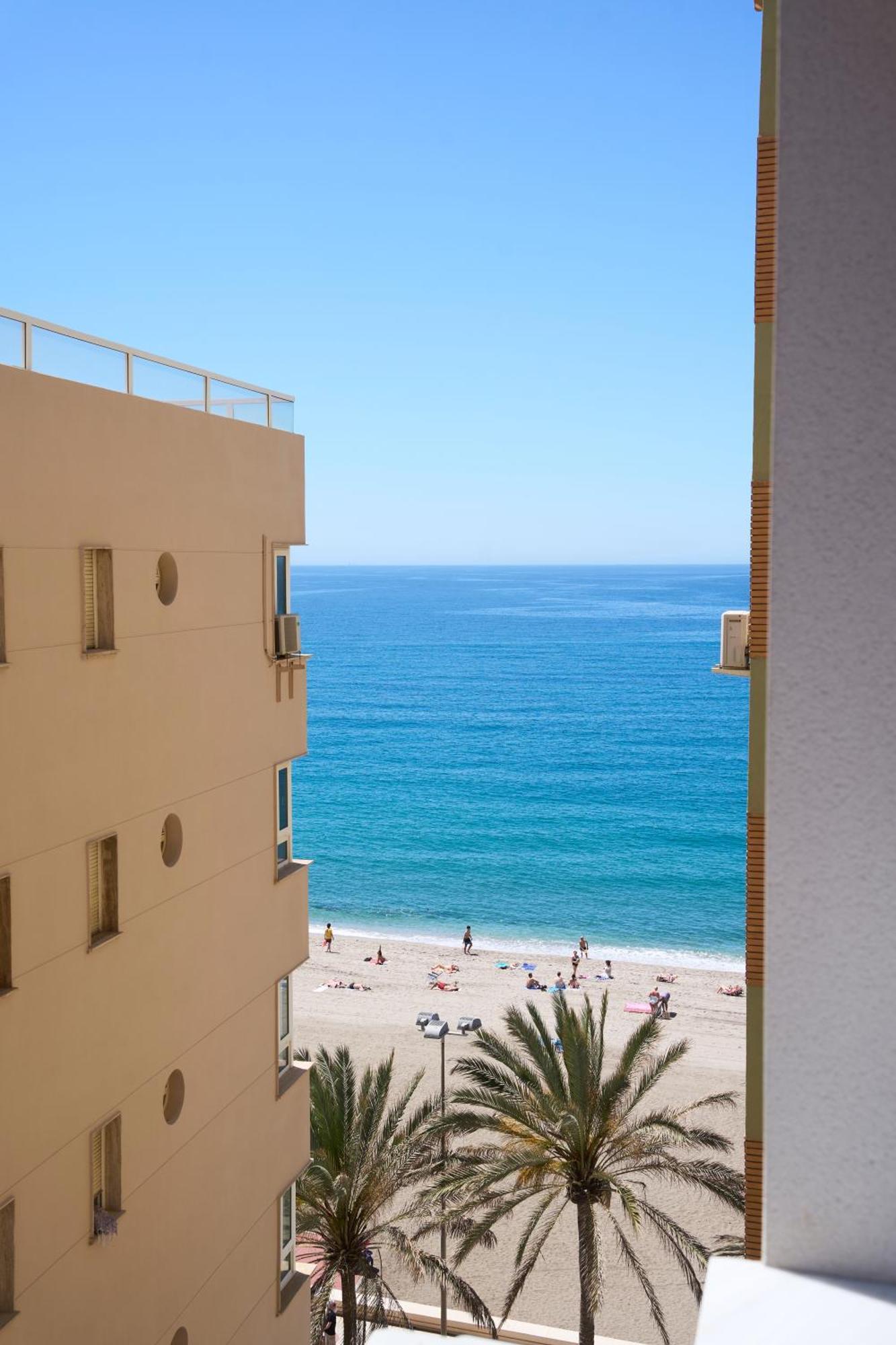 Apartment Paseo Maritimo - A Estrenar, A Pie De Playa, Con 2 Banos